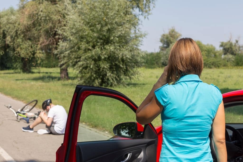 woman experiences neck injuries after a car accident