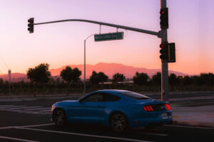 A driver who is waiting to change the traffic light to continue his way. Red Light accident Lawyer in Arizona can help you